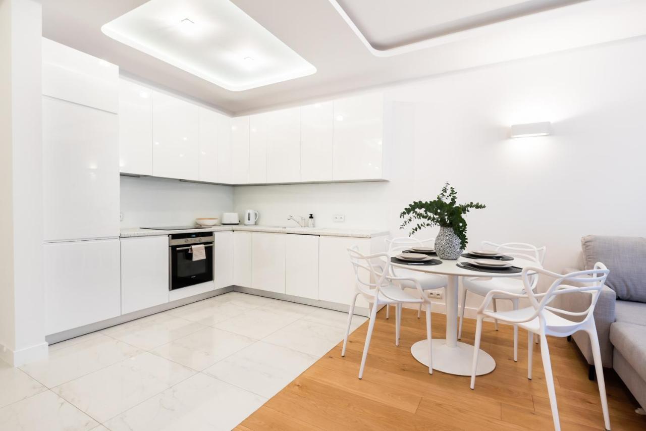 ורשה Wilanow Dream & Heaven Apartments מראה חיצוני תמונה